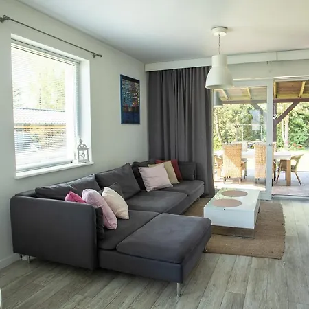 Dom Nad Jeziorem W Borzechowie Ferienhaus *