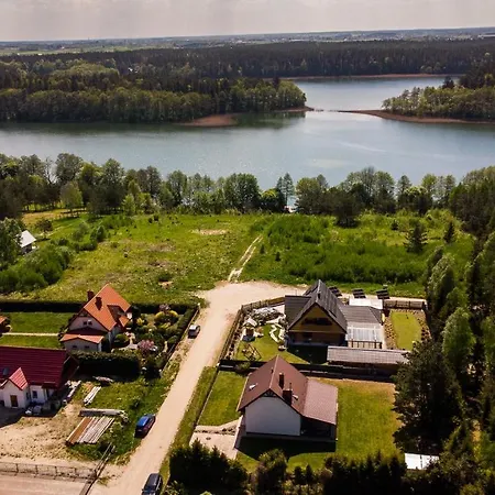 Dom Nad Jeziorem W Borzechowie Ferienhaus Borzechowo