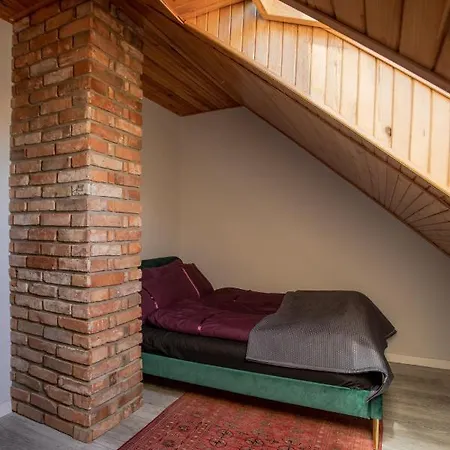 Dom Nad Jeziorem W Borzechowie